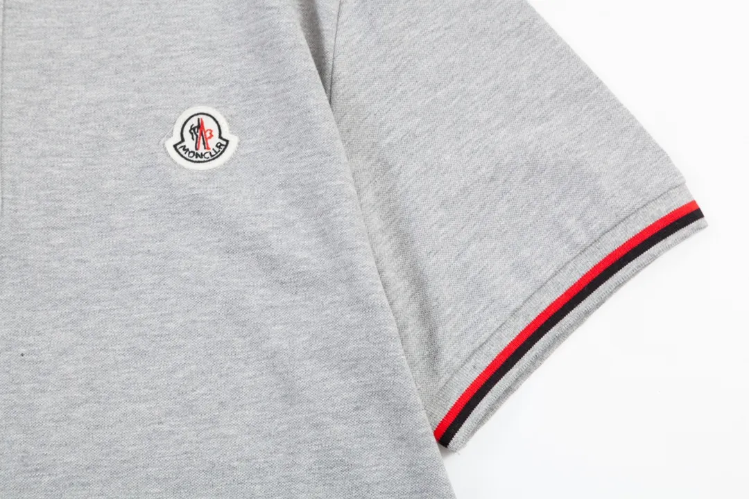 MONCLER Classic Lo GO ， Retro Same Style Polo Versatile : Gray Size：M-2XL